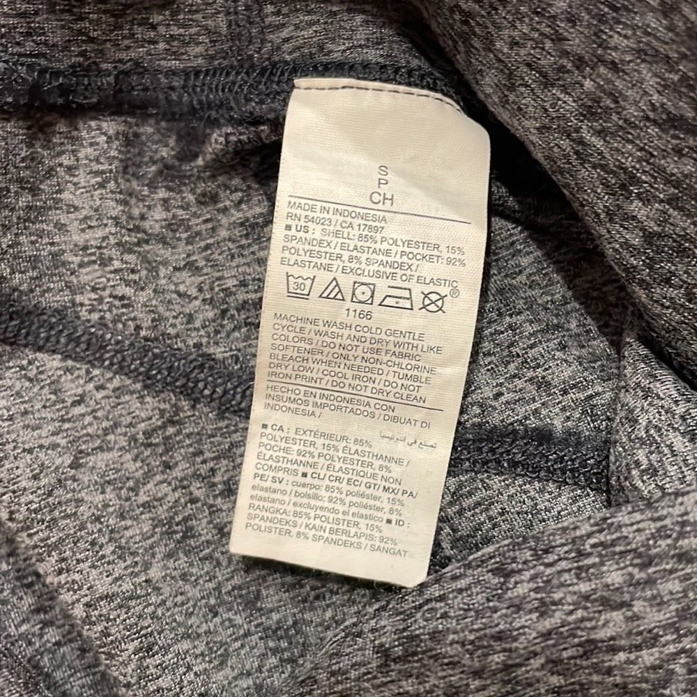 Old Navy Women’s Gray and Black Leggings size small - Picture 5 of 7